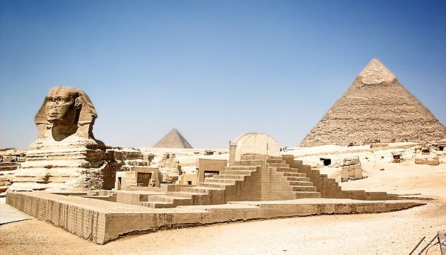 Sehenswürdigkeiten - Pyramiden Sphinx